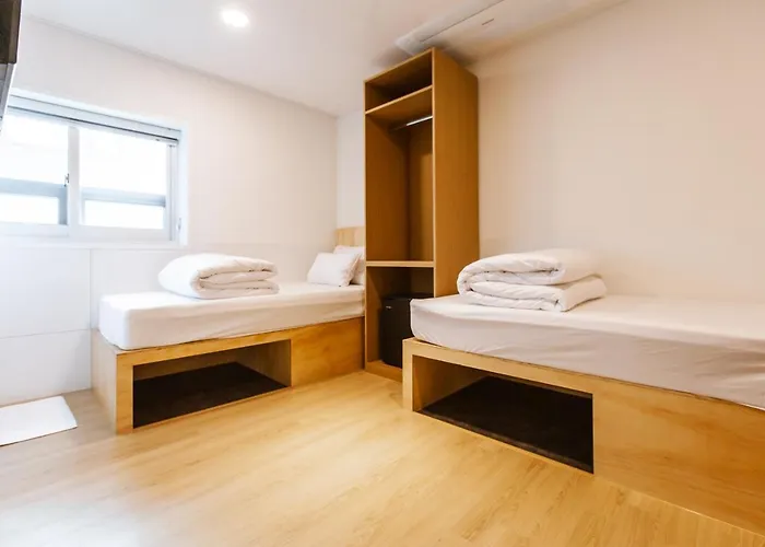 Seoulite Myeongdong Formerly - Step Myeongdong 2 Hostel *