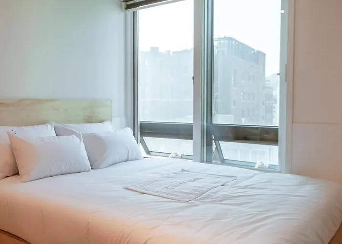 Seoulite Myeongdong Formerly - Step Myeongdong 2 Hostel *