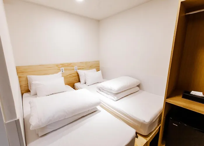 Hostel Seoulite Myeongdong Formerly - Step Myeongdong 2 Seoul